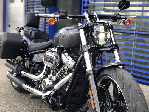 Harley Davidson Breakout 114 Alquiler de Motocicleta Francia