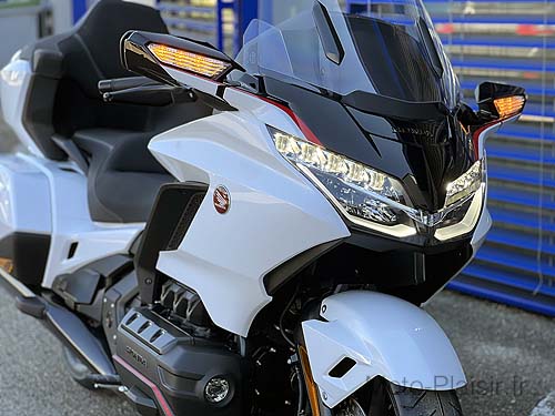 Honda Goldwing DCT Grand Tour Alquiler de Motocicleta Francia