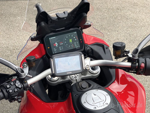 Ducati Multistrada V4 S Alquiler de Motocicleta Francia