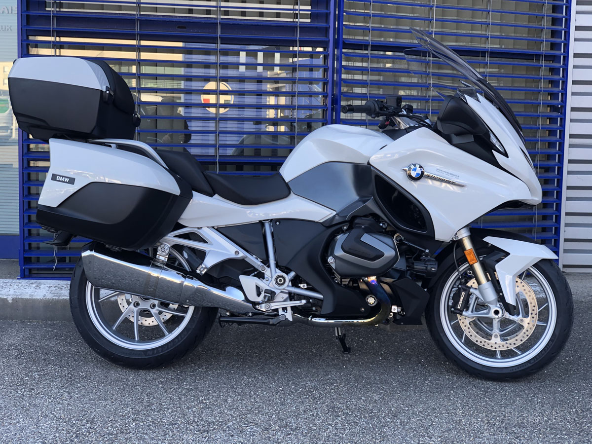 BMW R1250RT Pro motorcycle rental